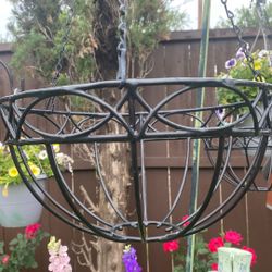 Metal Hanging Basket 
