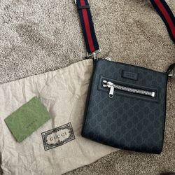 Authentic Gucci Messanger Bag 