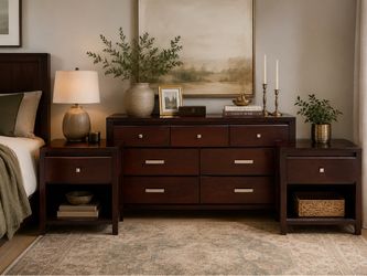 Dresser set