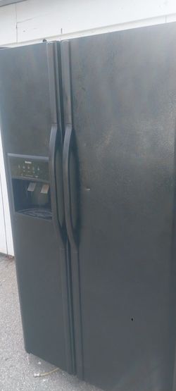 REFRIGERATOR KENMORE