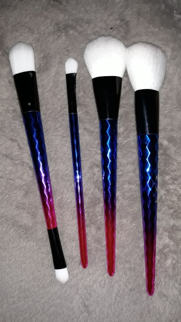 New 5 Makeup Brushes