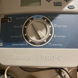 Irrigation Controller Hunter  13 Stations 