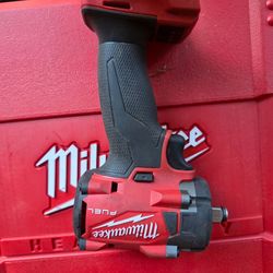 Milwaukee 1/2" impact