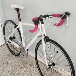 🔥🚲🔥Raleigh Capri 2.0 (48cm)🔥🚲🔥