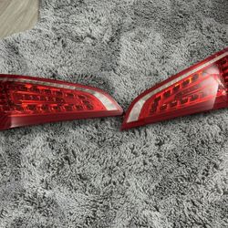 2012 Audi Q5 LED Right Passenger Left Driver side Tail Light OEM rear