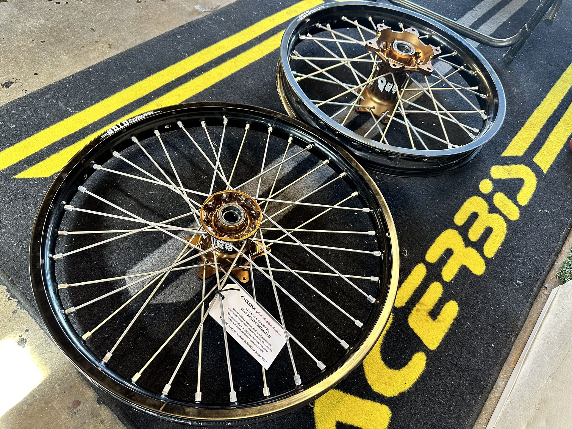 Dubya YAMAHA YZ wheel Set- Kite Hubs - DID STX RIMS - Fits 2014- 2024 YZ250F, 450F, 125,250