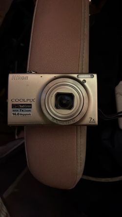 Nikon Coolpix S6100