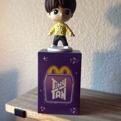 Tiny Tan, Looking To Trade
