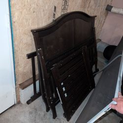 Baby Crib Only Used For 2 Months Great Condition