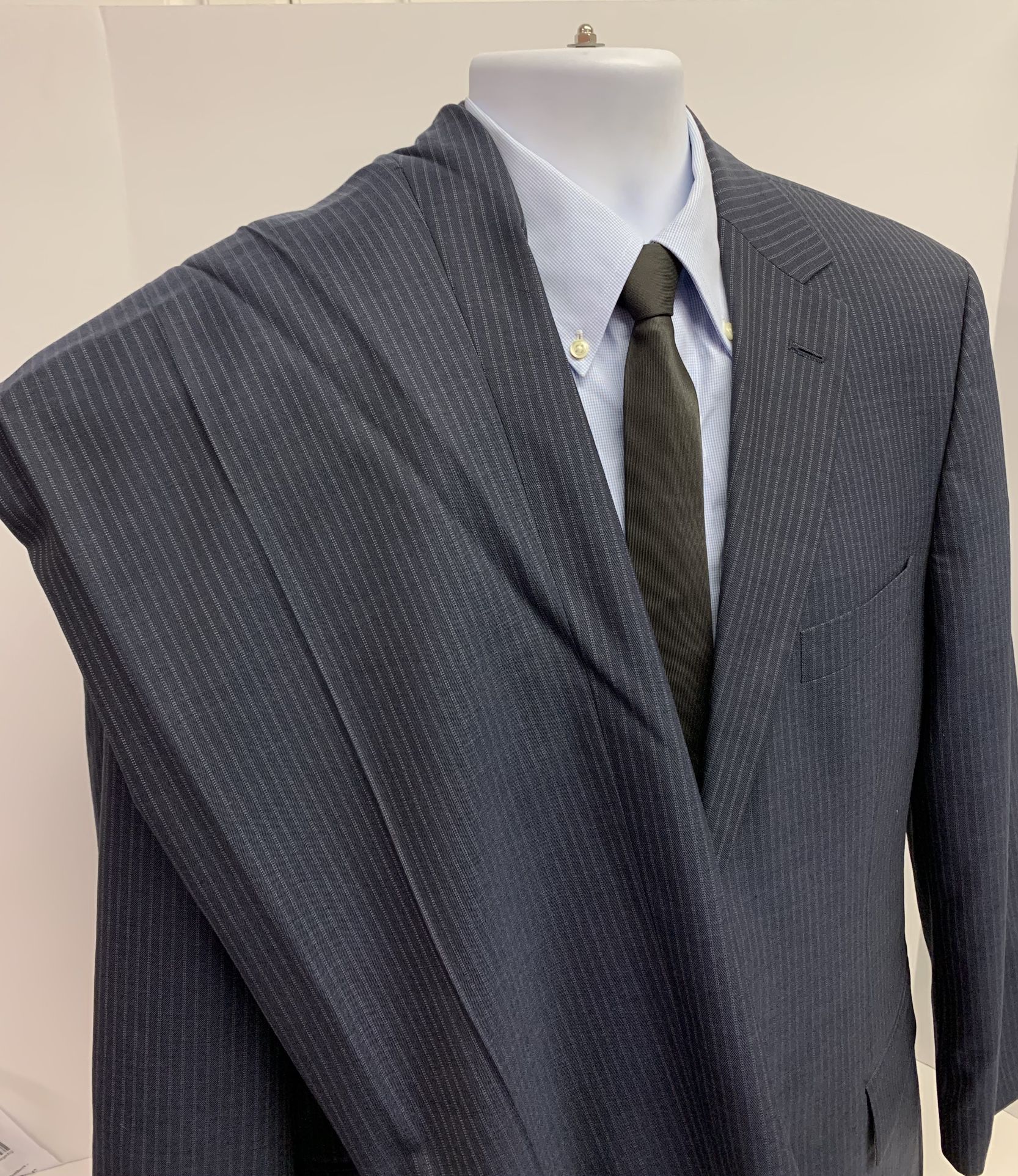Hugo Boss Pasolini Movie Navy Pinstripe 2 Pc Suit US 40R. 34W - 29L for Sale in Los Angeles, CA - OfferUp