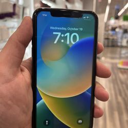 iPhone 11 Black 64 Gb Unlocked 