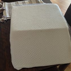 Wedge Pillow