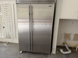 Sub Zero Fridge