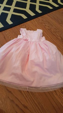 Dress worn once 2t