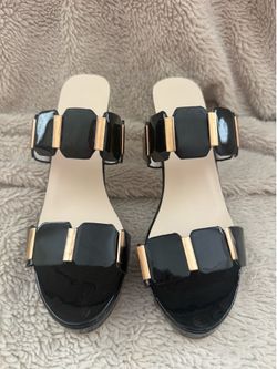 Women’s Shoes Size 8 $15