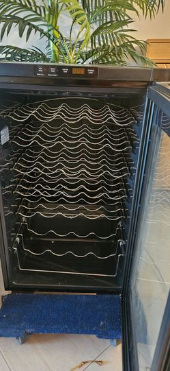 Mini Wine Fridge