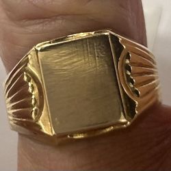 18K Gold Signet Ring