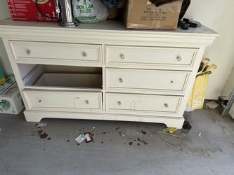 Free Dresser