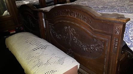 Wood King Bed