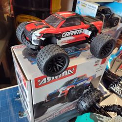 ARRMA Granite Grom RC Monster Truck