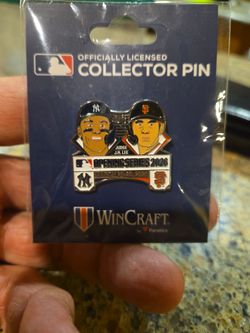 GiantsYankees collectors pin.