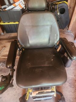 Jazzy electric wheel chair