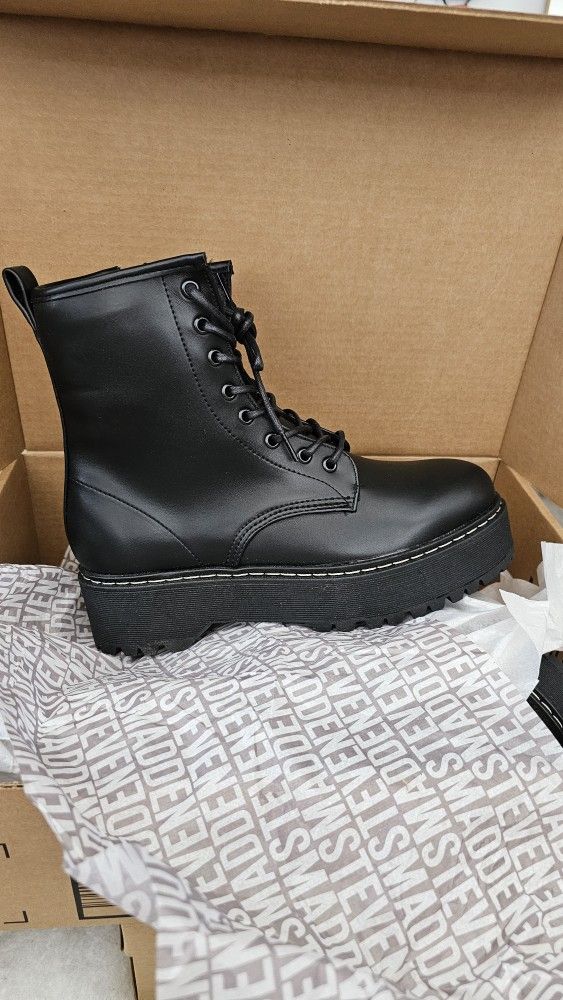 Womens Steve Madden Bettyy Platform Combat Boots Size 10