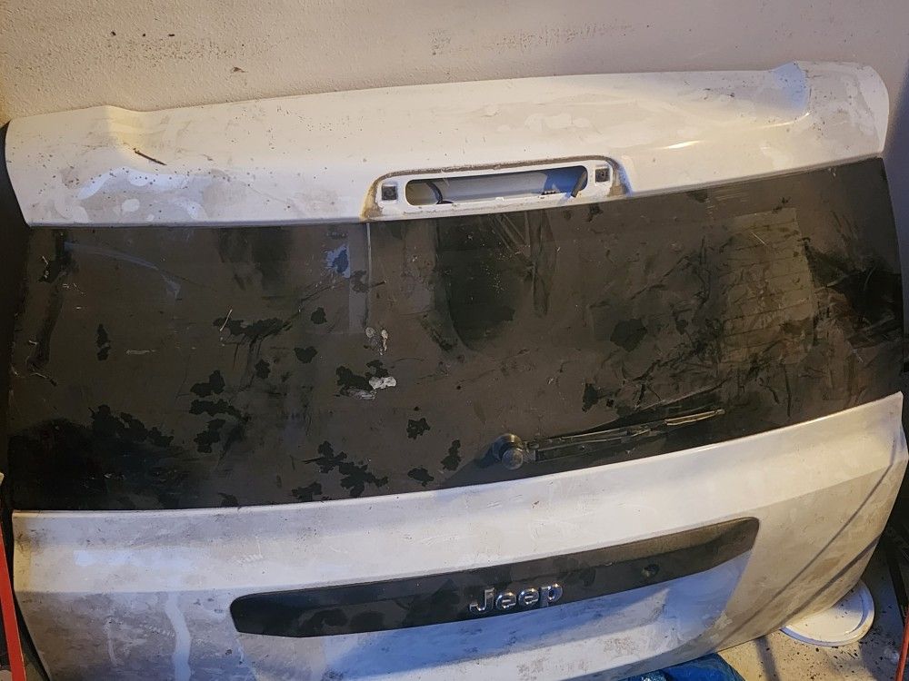 Patriot Lift Gate