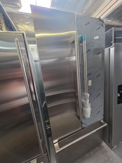 36" JENN AIR BUILT IN STAINLESS STEEL REFRIGERATOR