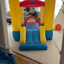 Moon Bounce (Action Air)