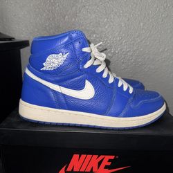 Jordan 1 Hyper Royal