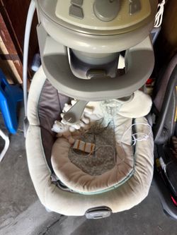 Baby rocking/swing