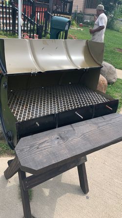 25 gallon barrel BBQ grill