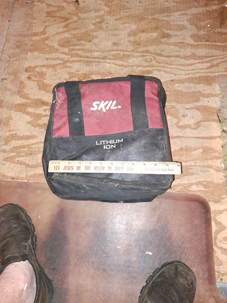 Skill Nylon Tool Bag.