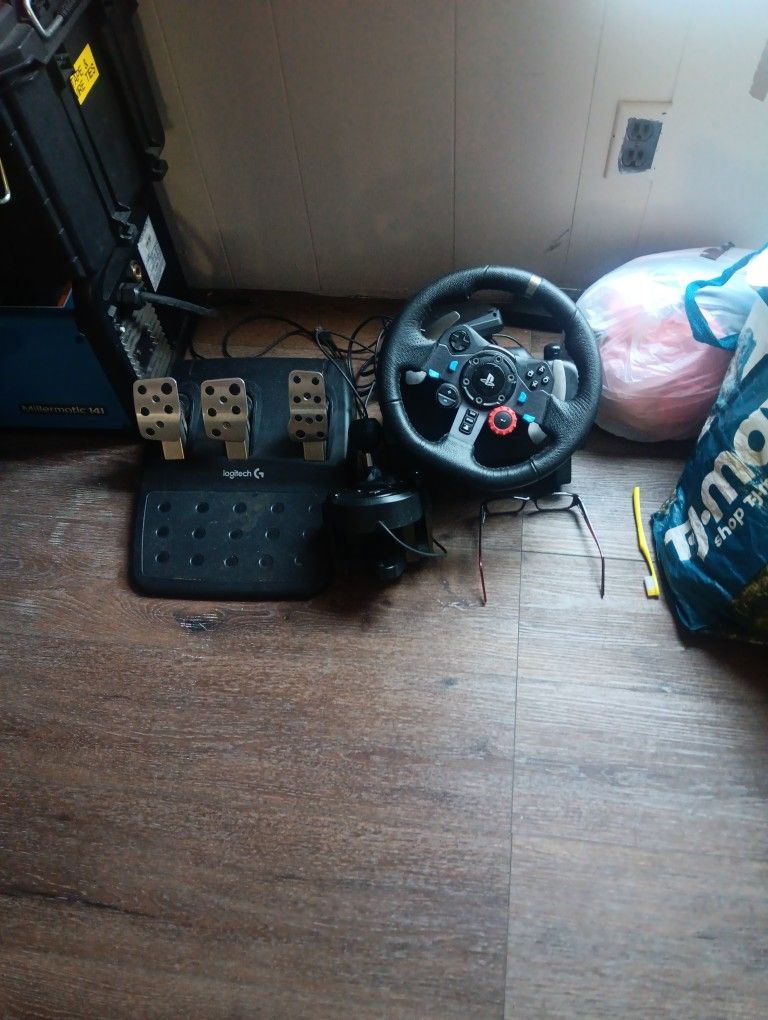 Logitech G29 Gaming Steering Wheel -