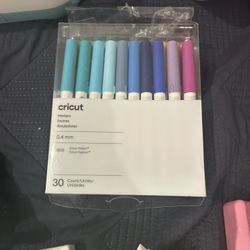 Cricut Markers 