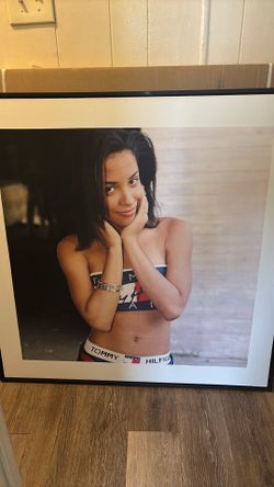 Large Aaliyah Framed Wall Art / Canvas Portrait – Modern Decor