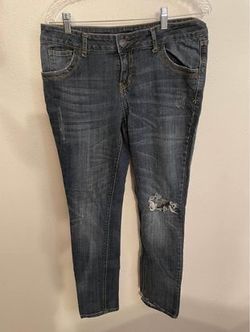 Women’s size 10 a.n.a. Modern Fit jeans