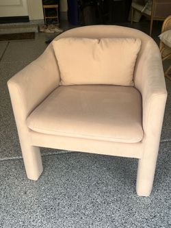 Target Light Pink Velvet Chair