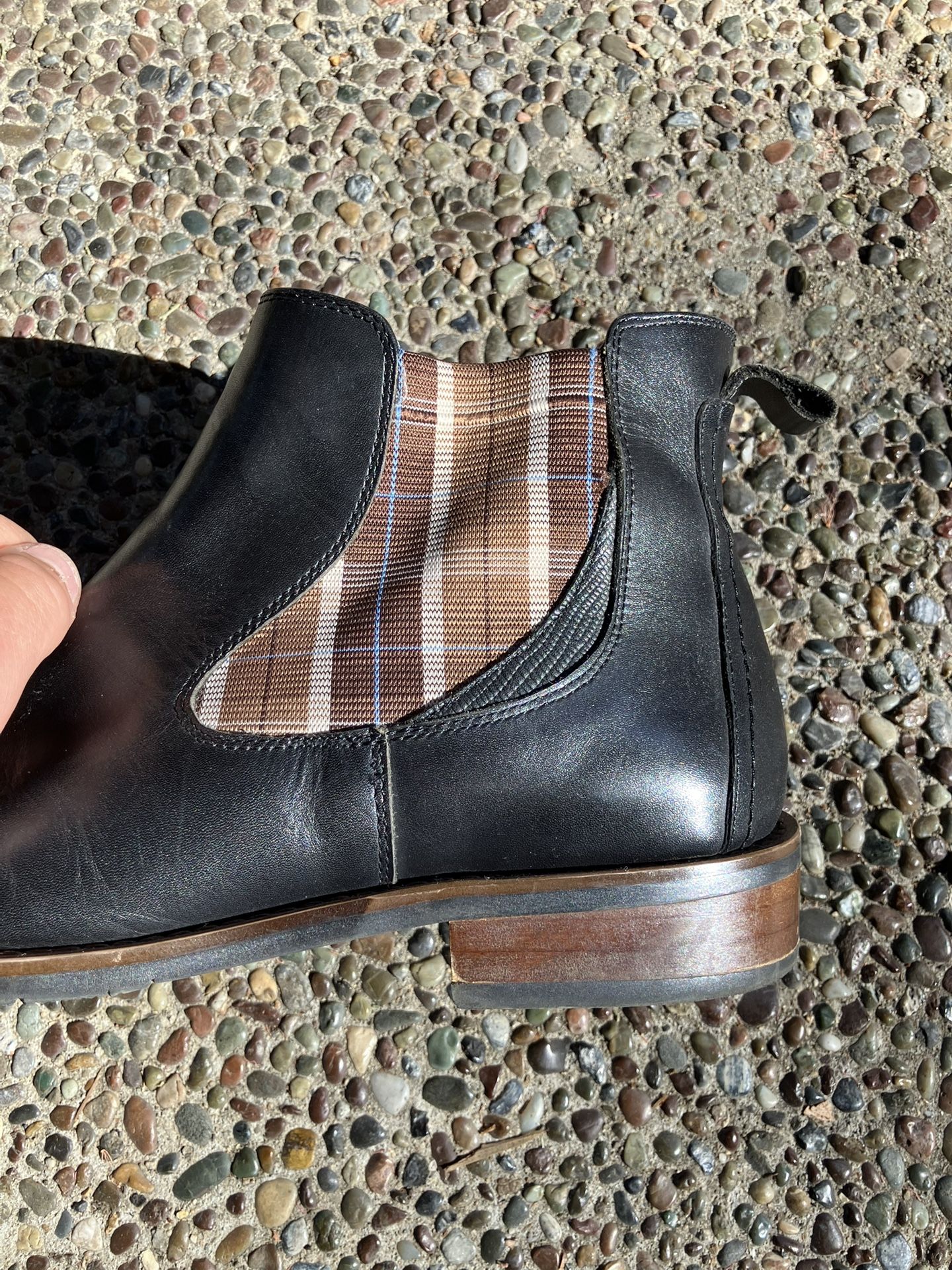 Robert Graham Chelsea Boots  (Size 10)