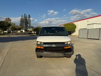2014 Chevrolet Express 3500 Passenger