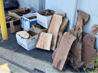 Free fire wood