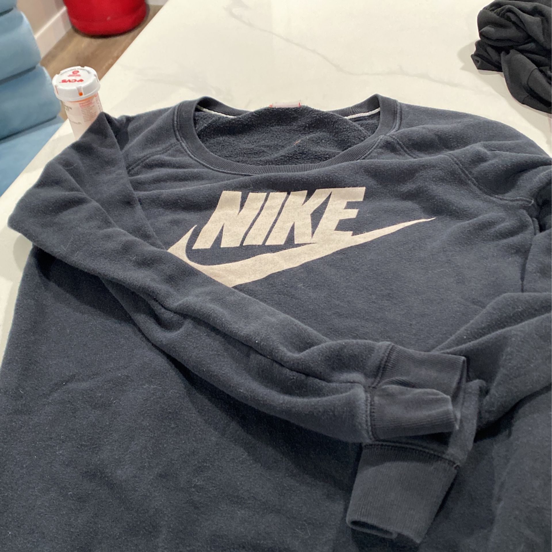 Nike sweater 