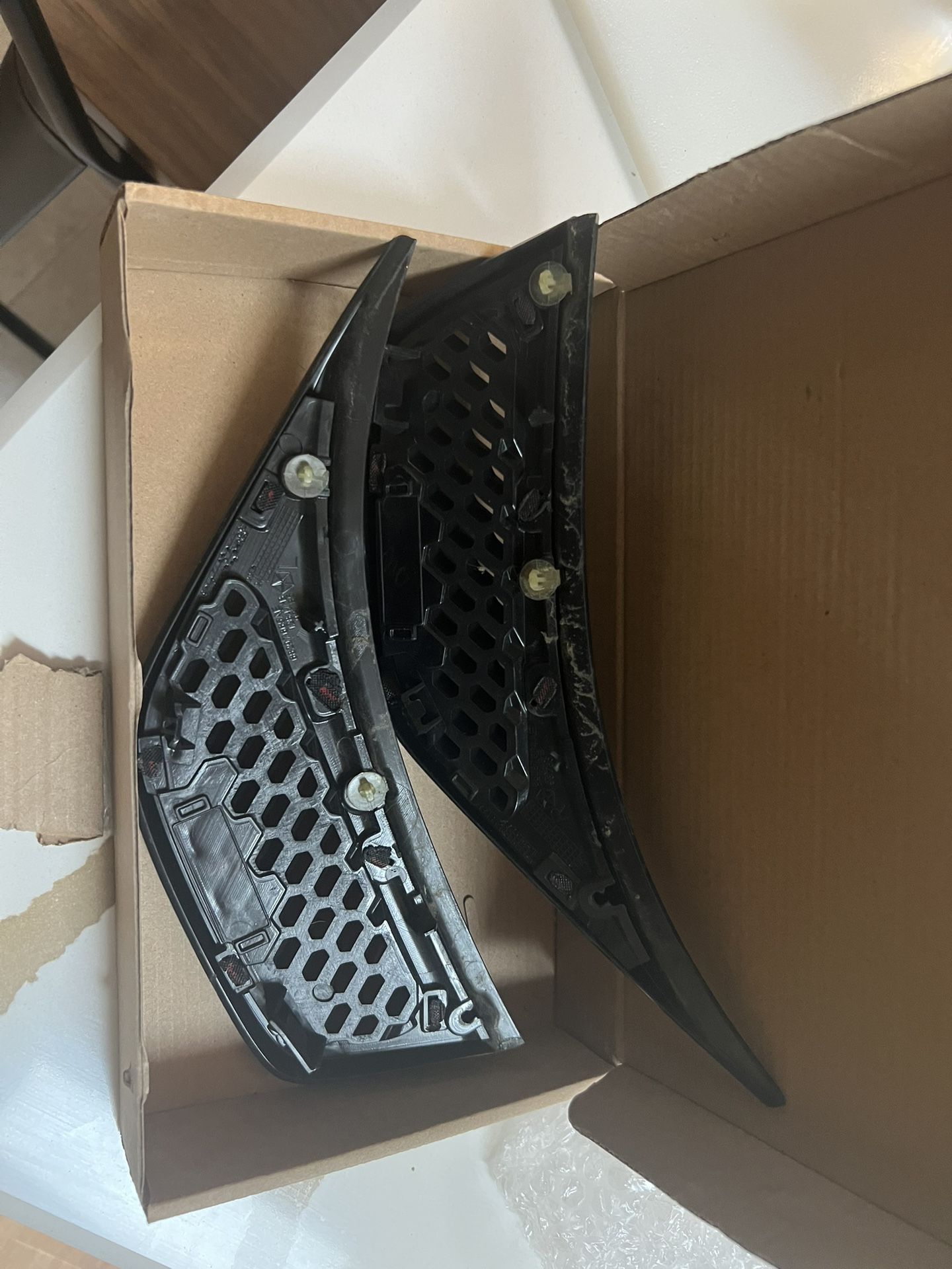 2002 Jeep wrangler Sport light markers  