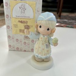 Precious Moments Figurine 