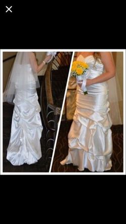 Wedding dress David bridal size 10