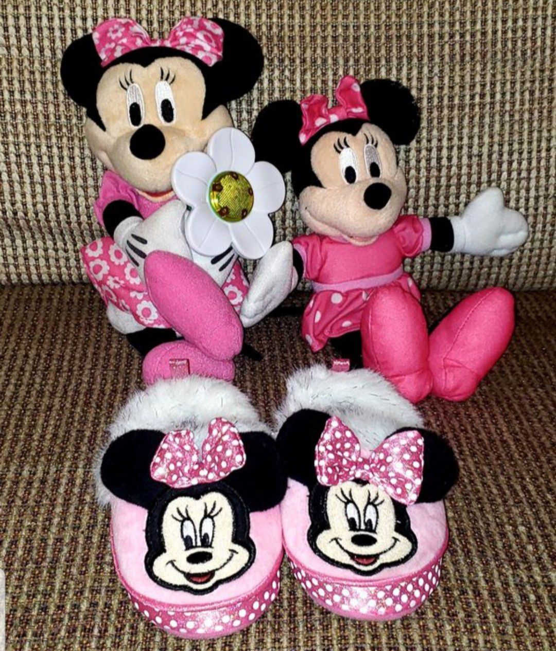 Minnie Mouse Lot of Plush Slippers Size 7/8 Kids & 2 Musical Toys