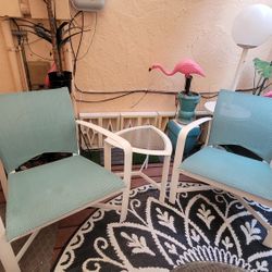 Beautiful Vintage Patio Furniture Set