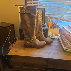 Women's Brown Boots Size 8