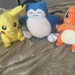 Pokemon Plush Toy Set NWT Snorlax Charmander Pikachu